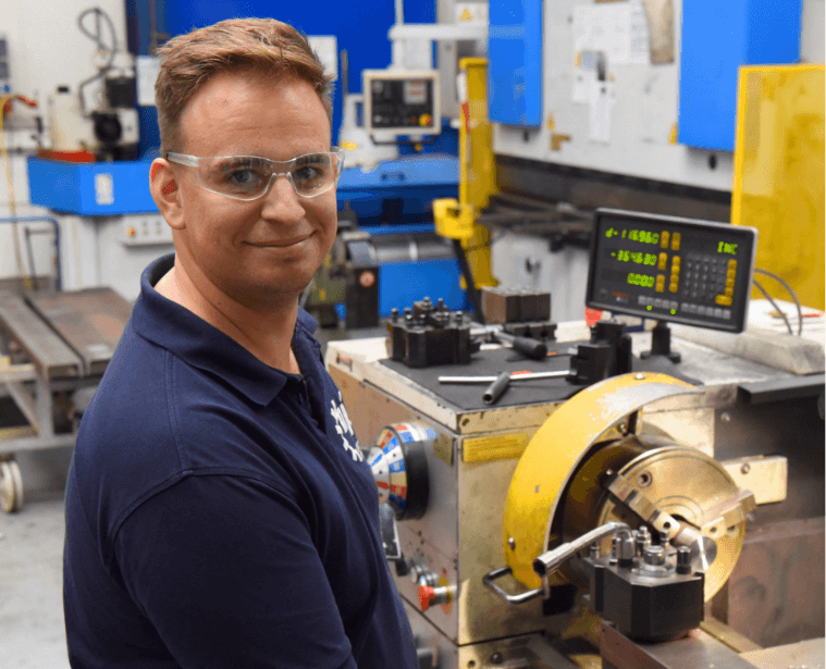 Nick erzählt von seiner Ausbildung als Industriemechaniker