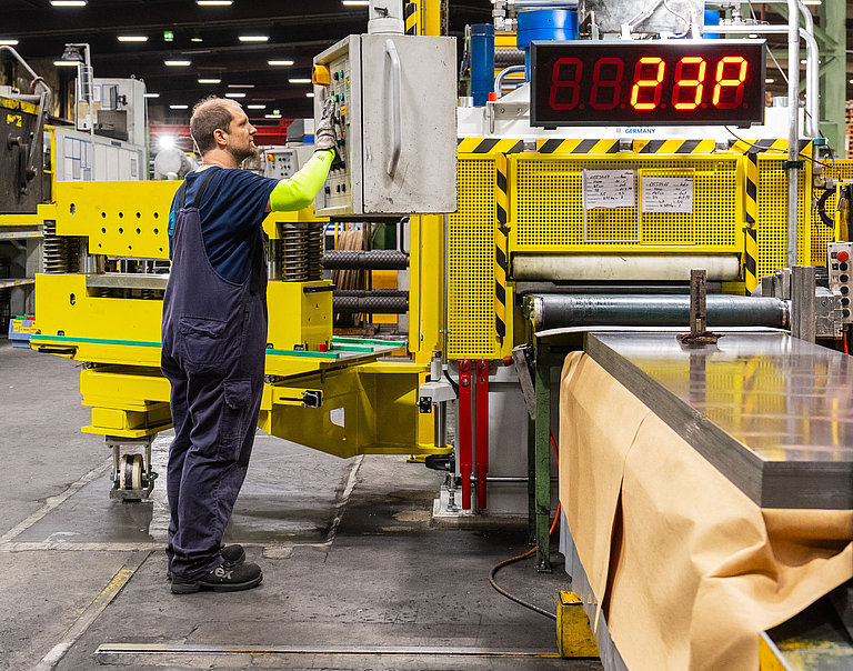 Inline-Schnellwechselschere im Produktionsbetrieb